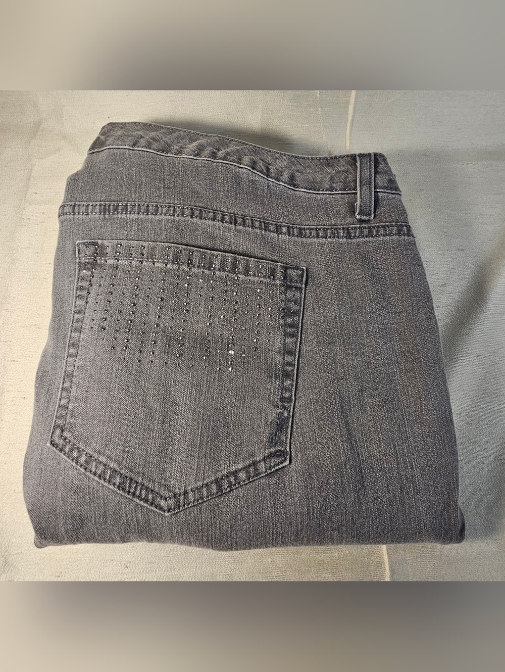 Jones NY Lexington Straight Women’s Gray Embellished Back-Pocket Jeans Size 22W